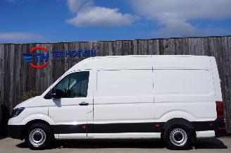 damaged passenger cars Volkswagen Crafter 2.0 TDi L3H3 Airco Navi Cruise Apple Carplay 130KW Euro 6 2018/3