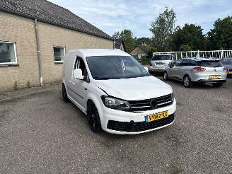 Schadeauto Volkswagen Caddy 2.0 TDI L1H1 BMT Eco 2018/2