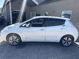 Nissan Leaf Base 24kWh picture 4