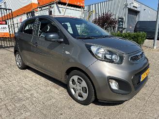 Schadeauto Kia Picanto 1.2 CVVT Comfort Pack 2012/1