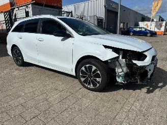 skadebil auto Kia Ceed 1.0 T-GDi Design Edition 2025/11