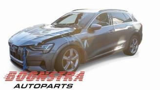 Uttjänta bilar auto Audi E-tron e-tron (GEN), SUV, 2018 / 2023 55 quattro 2020/12