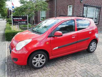 damaged passenger cars Suzuki Alto 1.0 Exclusive 2010/6