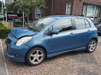 krockskadad bil auto Toyota Yaris 1.3 VVTi Sol 2007/7