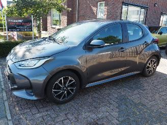 Unfallwagen Toyota Yaris 1.5 Hybrid Dynamic 2022/2