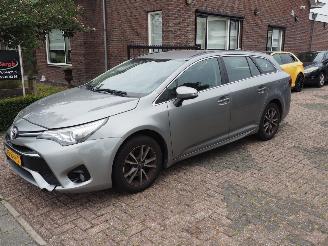 Auto incidentate Toyota Avensis 1.8 VVT-I Aspiration Automaat 2015/7