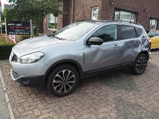 Unfallwagen Nissan Qashqai 1.6 360 2013/5