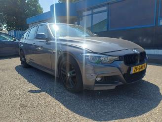 uszkodzony samochody osobowe BMW 3-serie Touring 318i M Sport Corporate Lease 2019/5