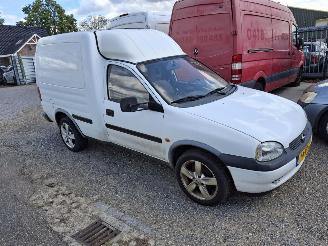Damaged car Opel Combo 1.7 D 2000/5