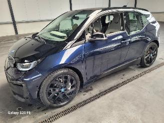 damaged passenger cars BMW i3 125-KW 120ah 42kwh Automaat 5drs 2021/4