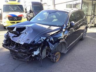 Coche siniestrado Volkswagen Tiguan Tiguan Allspace (BW2), SUV, 2016 2.0 TDI 16V BlueMotion Technology SCR 2019/12