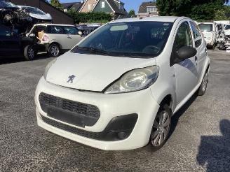 Coche siniestrado Peugeot 107 107, Hatchback, 2005 / 2014 1.0 12V 2013/5