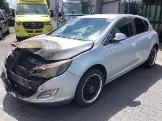 Autoverwertung Opel Astra Astra J (PC6/PD6/PE6/PF6), Hatchback 5-drs, 2009 / 2015 1.4 Turbo 16V 2010/9