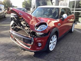 Uttjänta bilar auto Mini Cooper Mini (F55), Hatchback 5-drs, 2013 1.5 12V Cooper 2016/7