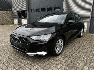 Vaurioauto  passenger cars Audi A3 35 TFSI 1.5i AUTOMAAT / NAVI / CRUISE / CAMERA / 2025/7