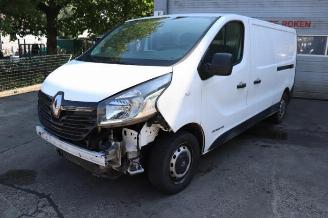 Coche siniestrado Renault Trafic Trafic (1FL/2FL/3FL/4FL), Van, 2014 1.6 dCi 120 Twin Turbo 2015/2