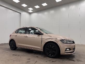 Damaged car Volkswagen Polo 1.0 TSI Comfortline 5-drs Airco 2018/1