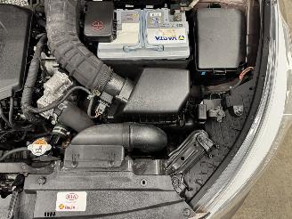 Kia Cee d Sportswagon 1.6 CRDi DynamicLine Navi Clima picture 17