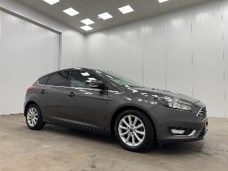 Coche accidentado Ford Focus 1.0 5-drs Navi Clima 2017/2