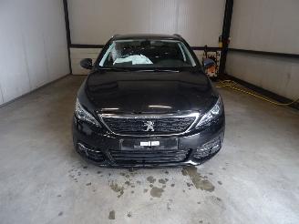 Coche siniestrado Peugeot 308 1.5 HDI 2020/7