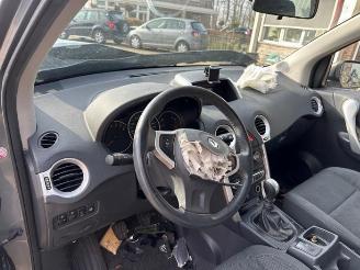 Renault Koleos Koleos I, SUV, 2008 / 2017 2.5 16V picture 4