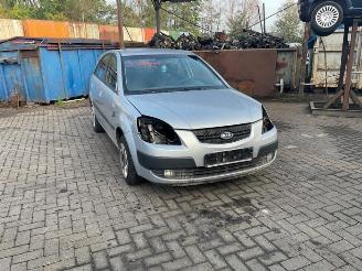  Kia Rio Rio II (DE), Hatchback, 2005 / 2011 1.4 16V 2007/8