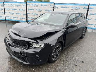 Schadeauto Opel Astra Sports Tourer GS 1.2 Turbo (96 KW) 360° | Sitzh. 2025/2