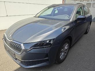 škoda osobní automobily Skoda Octavia Combi 1.5 TSI mHEV 110 kW Ambition 2026/4