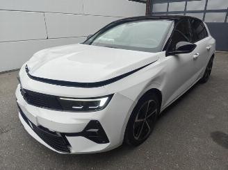 krockskadad bil auto Opel Astra GS 96 KW 1.2 Turbo 2025/5