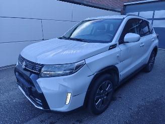 Voiture accidenté Suzuki Vitara 1.4 Mild-Hybrid Club 4x2 2026/3
