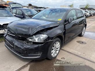 Salvage car Volkswagen Golf Golf VII (AUA), Hatchback, 2012 / 2021 1.6 TDI BlueMotion 16V 2015/5