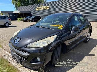 Coche siniestrado Peugeot 207 207/207+ (WA/WC/WM), Hatchback, 2006 / 2015 1.6 16V VTRi 2009/10