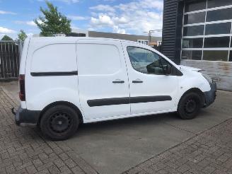 Damaged car Citroën Berlingo  2015/9