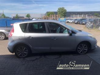 demontáž osobní automobily Renault Scenic Scenic III (JZ), MPV, 2009 / 2016 1.6 16V 2010/10