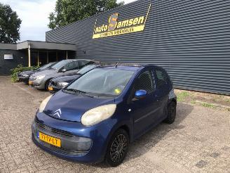 Coche accidentado Citroën C1 C1 Hatchback 2005 / 2014 - 1.0 12V Hatchback  Benzine 998cc 50kW (68pk) FWD 2005-06/2014-09 (PMCFA; PMCFB; PNCFA; PNCFB) 1KRFE; CFB; 384F; CFA 2007/2