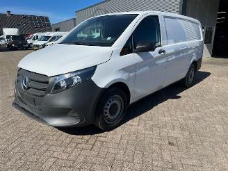 skadebil bedrijf Mercedes Vito 114 CDI 100KW NEW MODEL!! LANG KLIMA CAMERA MBUX 2900KM! 2025/11