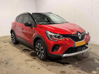 skadebil auto Renault Captur E-TECH HYBRID 2024/3