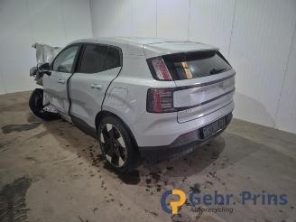 Coche siniestrado Volvo EX30 EX30, SUV, 2023 Single Motor Extended Range 69 kWh 2025/12