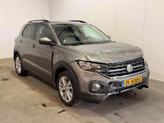 Schadeauto Volkswagen T-Cross 1.0 TSI Life 2019/7