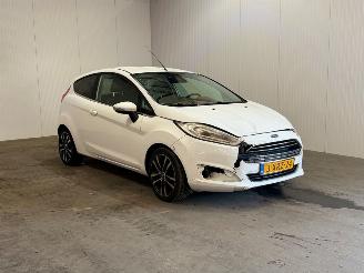skadebil auto Ford Fiesta 1.6 TDCi Lease Titanium 2014/10