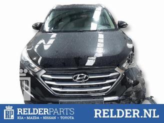 Salvage car Hyundai Tucson Tucson (TL), SUV, 2015 1.6 GDi 16V 2WD 2017/6
