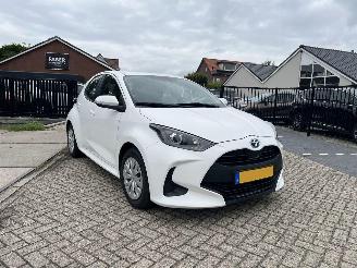Vaurioauto  passenger cars Toyota Yaris 26.009 km!! 2022/10