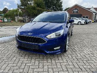 Damaged car Ford Focus 2.0 TDCI Titanium Automaat 1st owner 2016/3