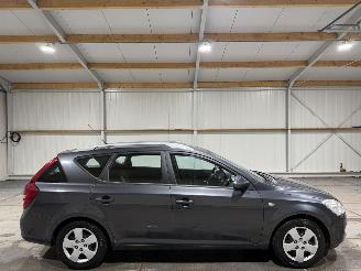 Unfallwagen Kia Cee d 1.4 80kW X-Tra ISG Airco 2009/7