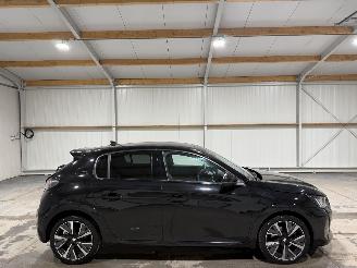 Voiture accidenté Peugeot 208 1.2PT 96kW Automaat Allure Pack Sterrenhemel 2022/4