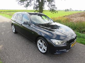 krockskadad bil auto BMW 3-serie Touring 1.6  136pk  Automaat  High Executive 2014  [ zeer luxe uitvoering top staat 2014/6