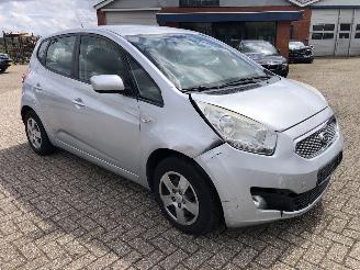 damaged passenger cars Kia Venga Venga 1.4 CVVT Seven 2011/3