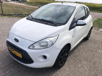 krockskadad bil auto Ford Ka+ ka  1.2 Cool & Sound start/stop 2012/1