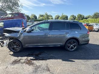 Volkswagen Golf  picture 2