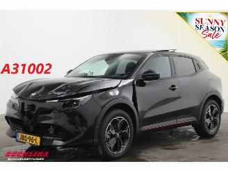 Vaurioauto  passenger cars Alfa Romeo Junior Elettrica Speciale 54 kWh Pano LED ACC Massage Camera 5.351 km! 2025/8
